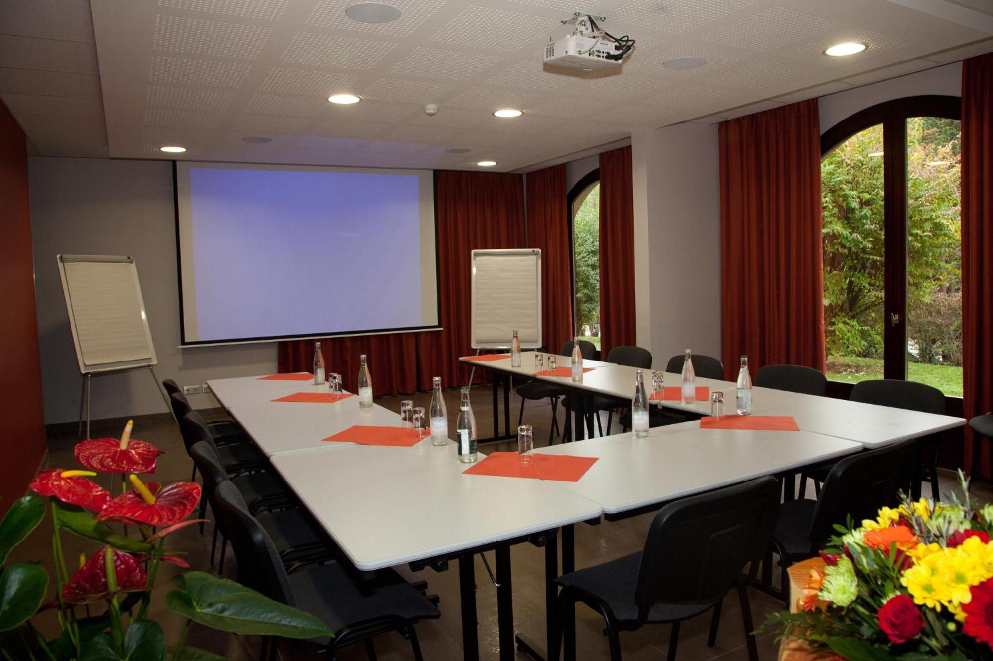 Logis Albhotel Grill Alby-sur-Cheran Exterior foto